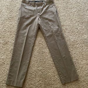 Men’s khaki pants